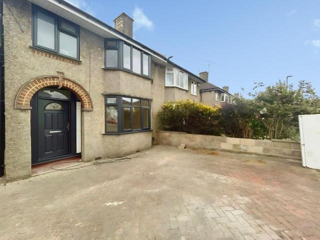 House for rent in Cowley Airfield, The Slade