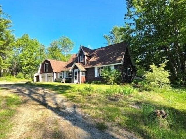 House for sale in Maine