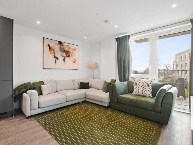 Apartment for rent in Mill Hill, Greater London