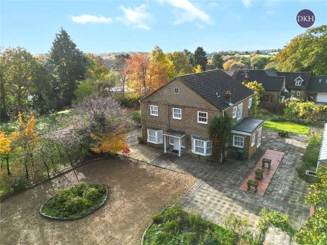 House for rent in Heronsgate, Batchworth