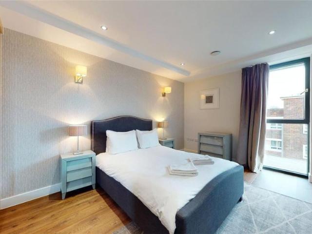 Apartment for rent in St. George in the East, Greater London