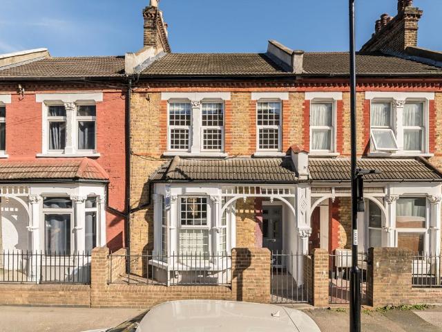 House for rent in London Borough of Lewisham, Ladywell