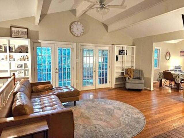 House for sale in Front Royal