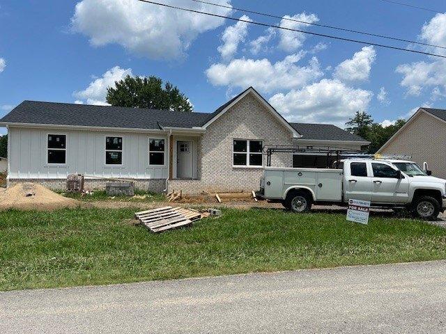 House for sale in Smithville