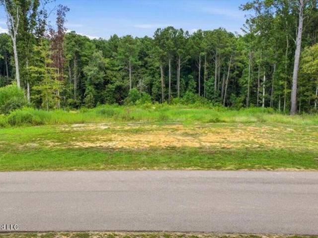 Land for sale in Brandon, Mississippi
