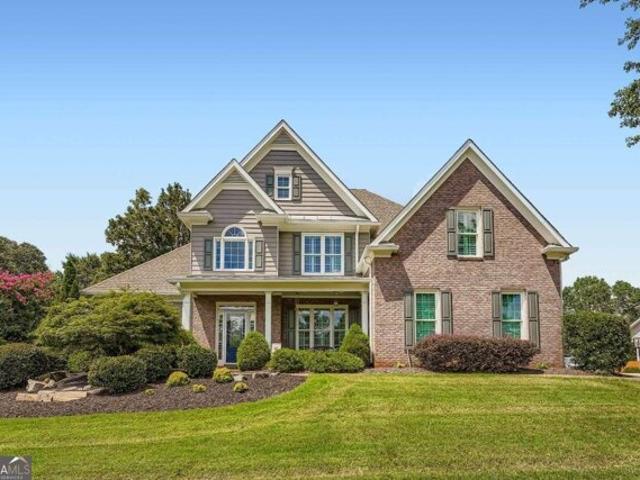House for sale in Canton