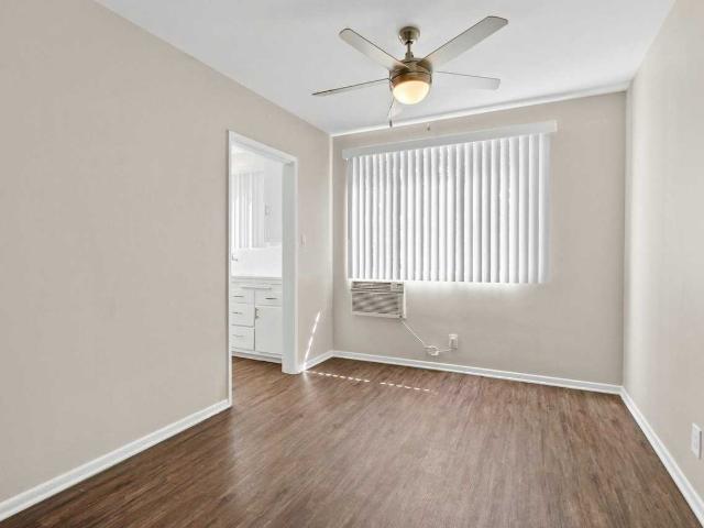 Apartment for rent in Beverly Hills
