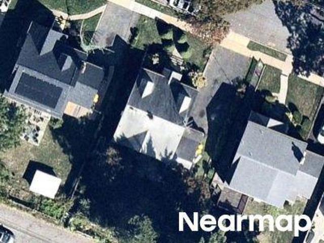 House for sale in Teaneck, New Jersey