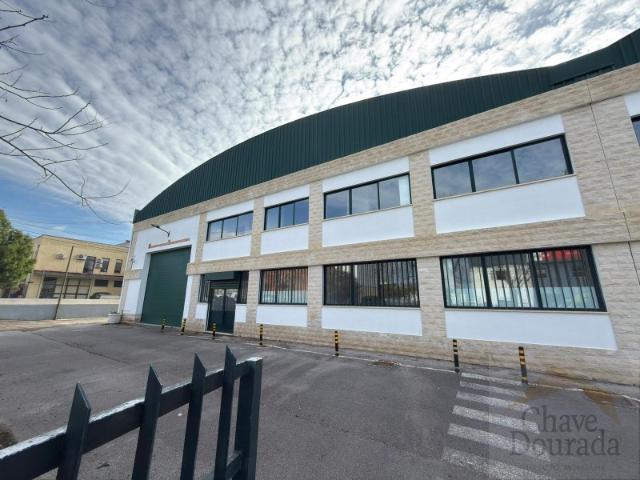 Armazém venda em Coimbrã, Ameal