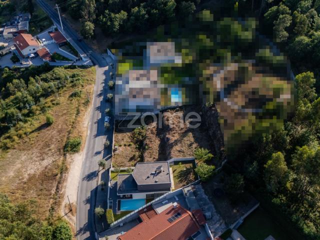 Terreno venda em Candoso (São Martinho), Guimarães