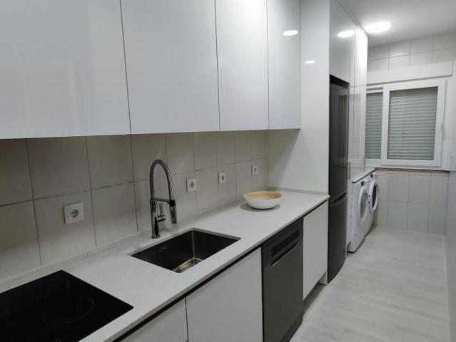 Quarto alugar em Corroios, Seixal