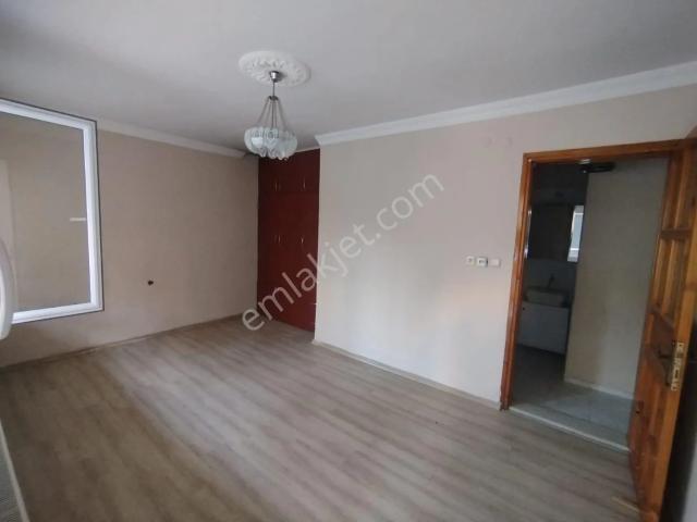 Dokuz Eylül Mahallesi, Gaziemir içerisinde kiralık mülk