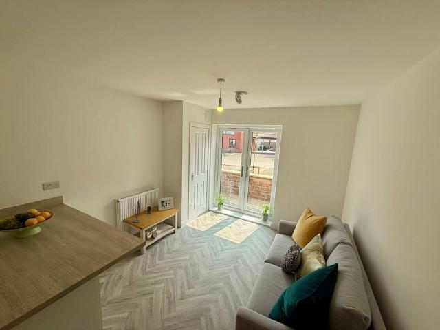 Apartment for rent in Falcon Lodge, Wales