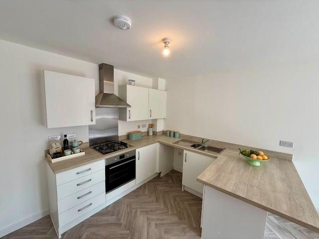 Apartment for rent in St Georges-super-Ely, Wales