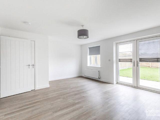 House for rent in Priors Hall Park, Weldon