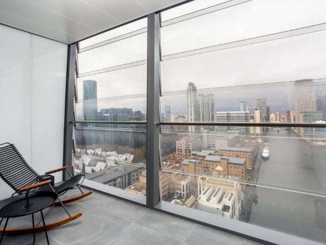 Studio for rent in Isle Of Dogs, Greater London