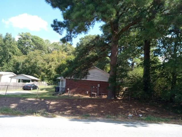House for sale in Henslee Heights, White Hall