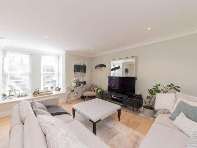 Apartment for rent in West Finchley, Greater London