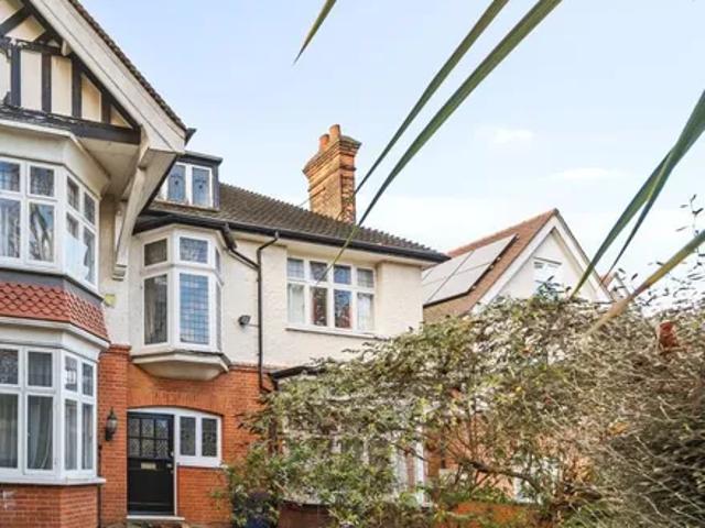 House for rent in West Finchley, Greater London