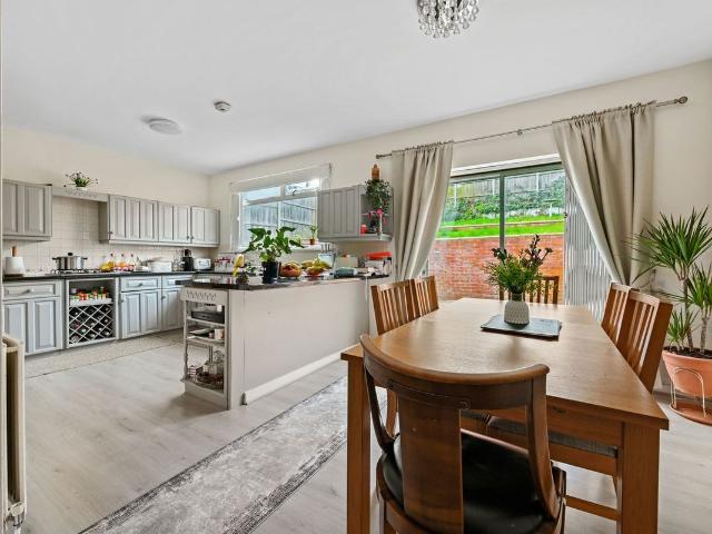 House for rent in Dollis Hill, Greater London