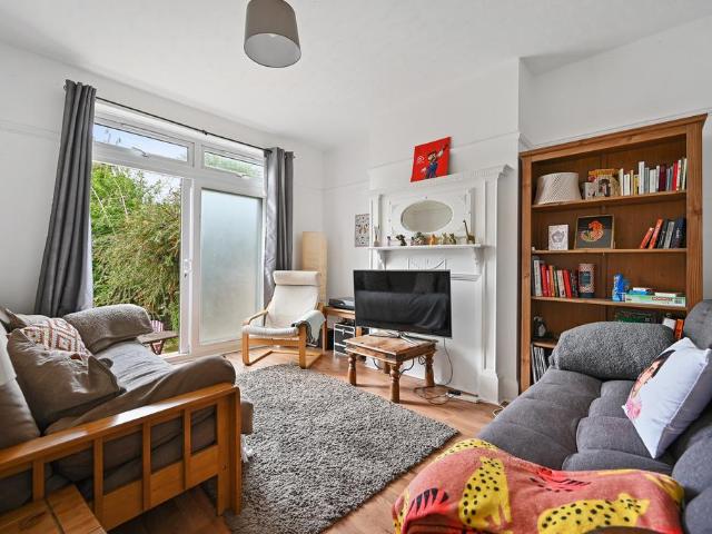 House for rent in Dollis Hill, Greater London