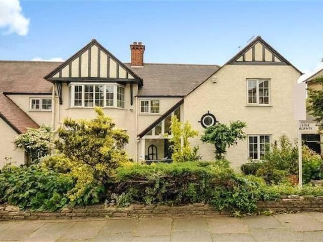 House for rent in Dollis Hill, Greater London