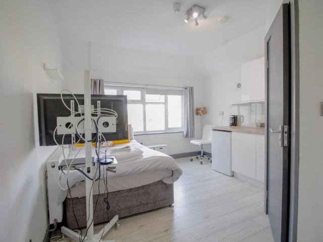 Apartment for rent in Dollis Hill, Greater London