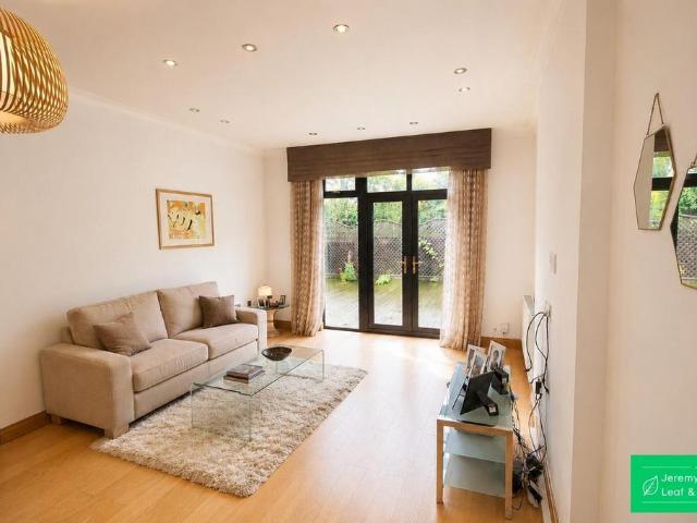 Apartment for rent in Church End, Greater London