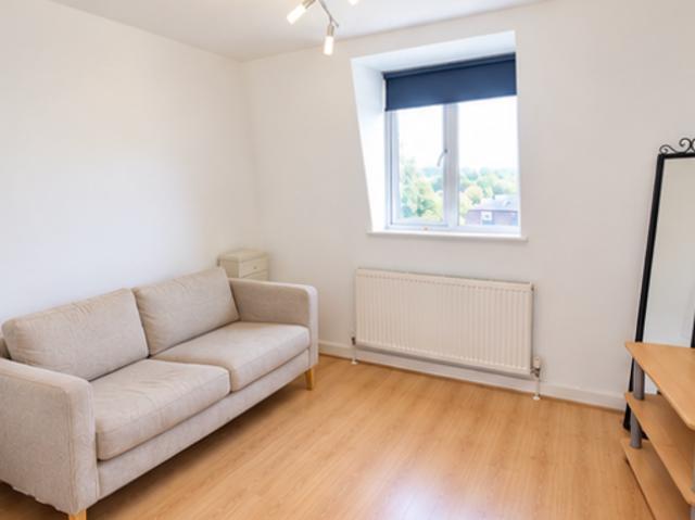 Apartment for rent in West Finchley, Greater London