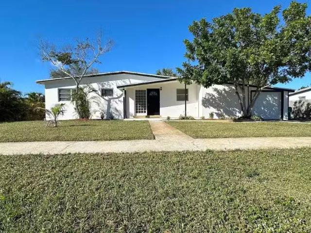 House for rent in Sebastian