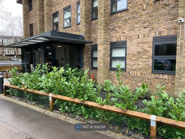 Studio for rent in Cowley, Greater London