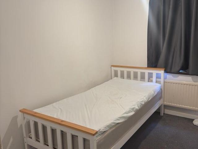 Room for rent in Greater London