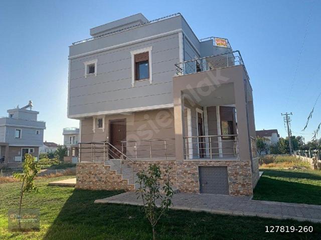 Dikili, İzmir içerisinde satılık Villa