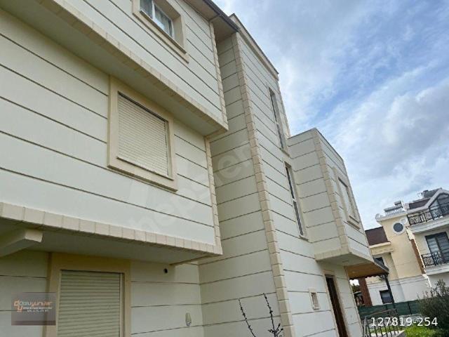 Dikili, İzmir içerisinde satılık Villa