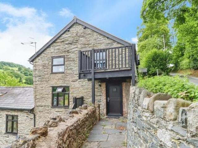 House for sale in Llangollen, Wales