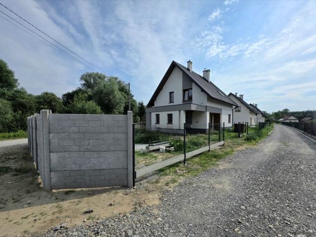 Dom na sprzedaż w Ropczyce, Podkarpackie