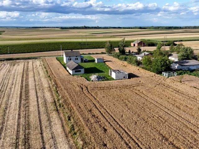 Dom na sprzedaż w Ożarów, Świętokrzyskie
