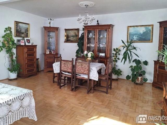 Dom na sprzedaż w Kołobrzeg, Zachodniopomorskie