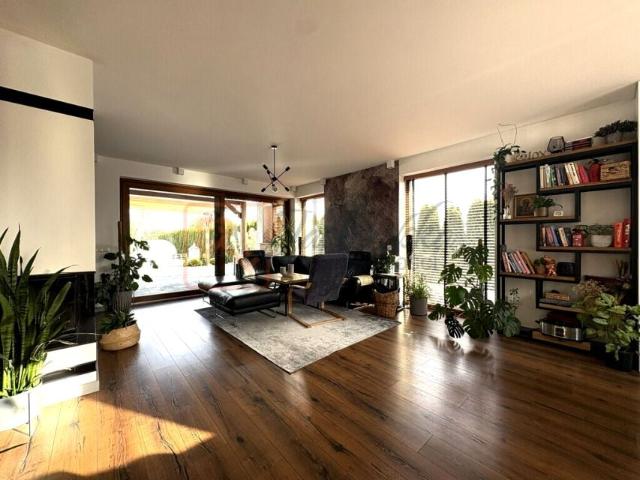 Dom na sprzedaż w Trzebownisko, Podkarpackie