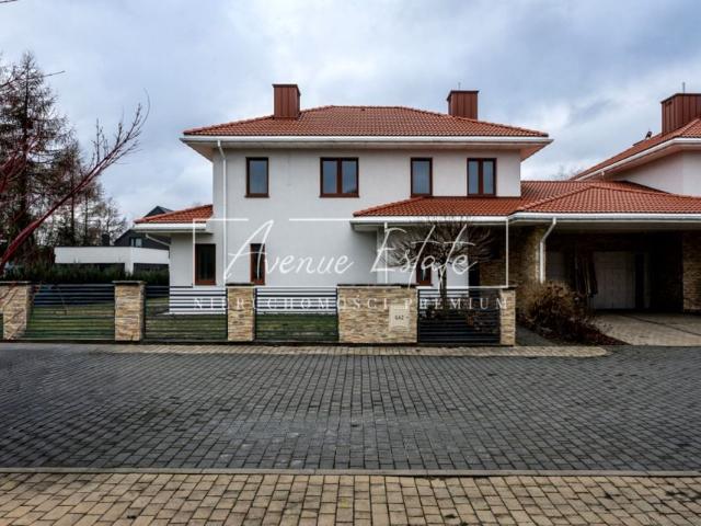 Dom na sprzedaż w Piaseczno, Mazowieckie