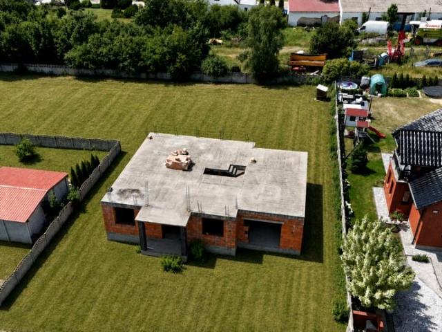 Dom na sprzedaż w Sieroszewice, Wielkopolskie