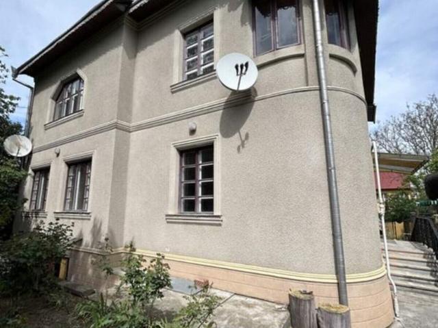 Дом продажа в Черновцах