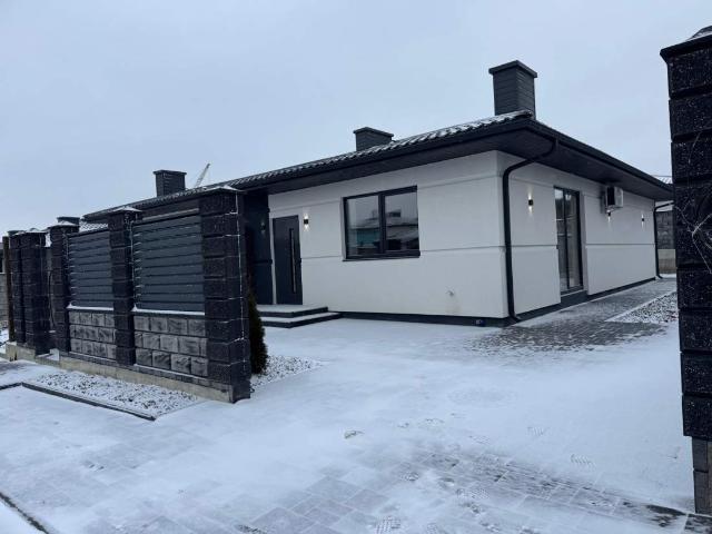 Дом продажа в Ровно