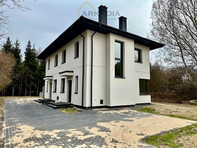 Dom na sprzedaż w Łomianki, Mazowieckie