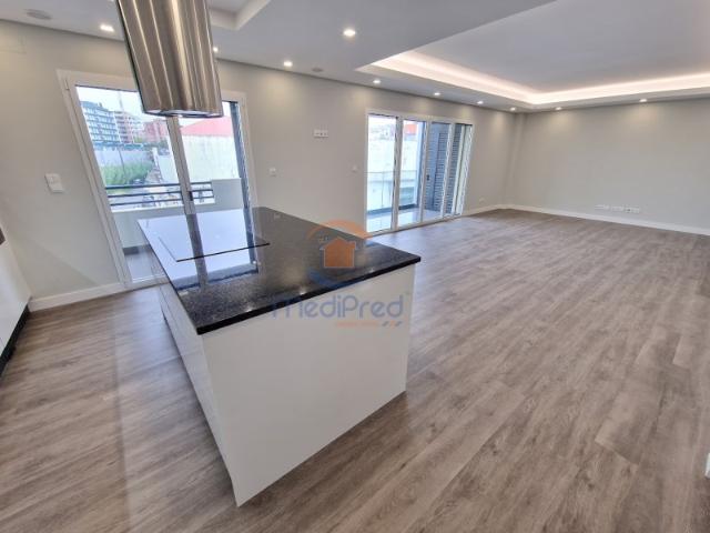 Apartamento venda em Bairro dos CTT, Odivelas