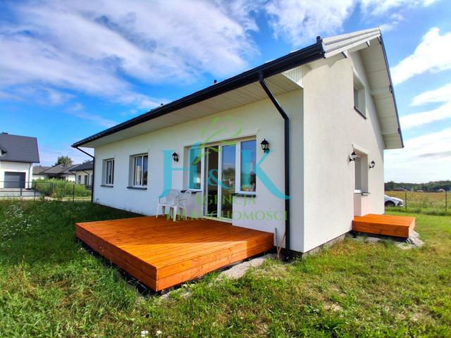 Dom do wynajęcia w Sierzchów, Mazowieckie