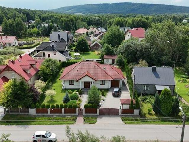 Dom na sprzedaż w Miedziana Góra, Świętokrzyskie