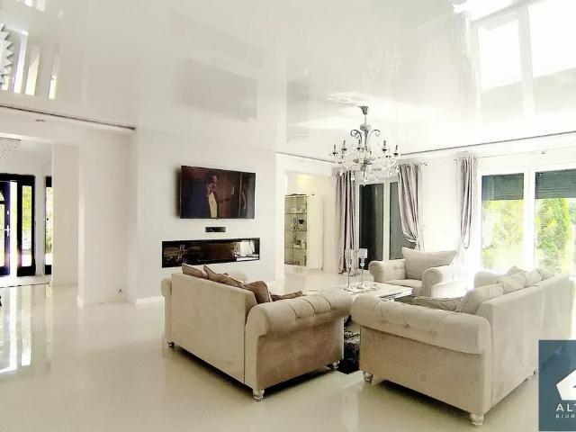 Dom na sprzedaż w Brzeziny, Łódzkie