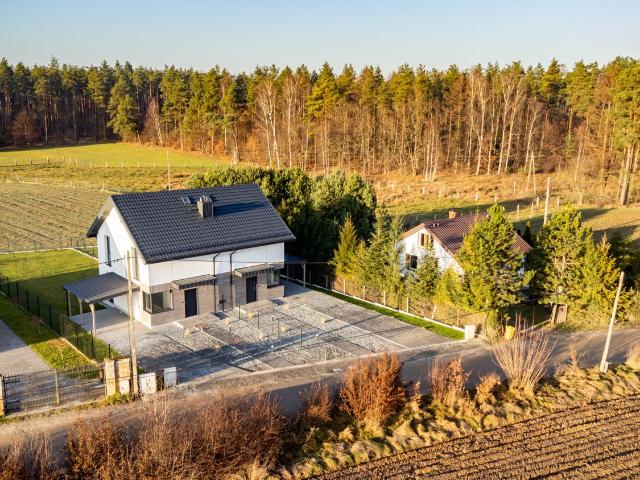 Dom na sprzedaż w Leśniewo, Pomorskie
