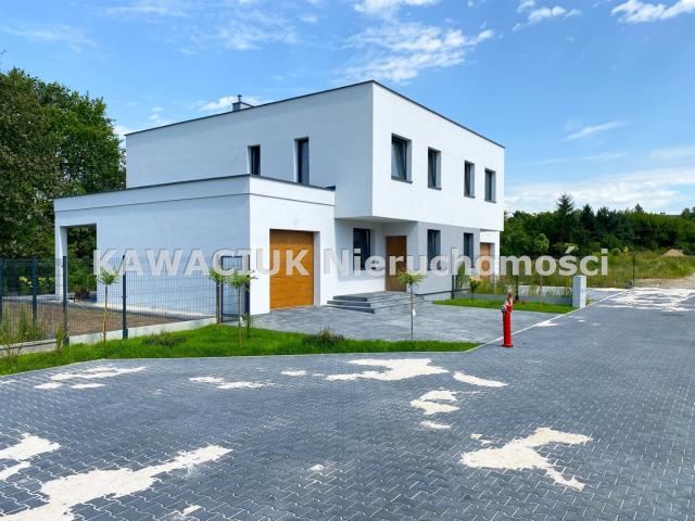 Dom na sprzedaż w Tomaszów Mazowiecki, Łódzkie